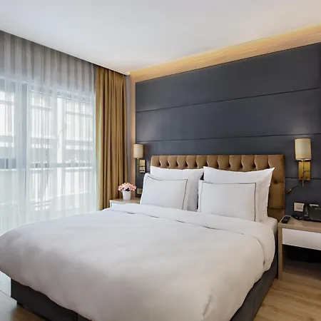Gleam Bomonti Hotell