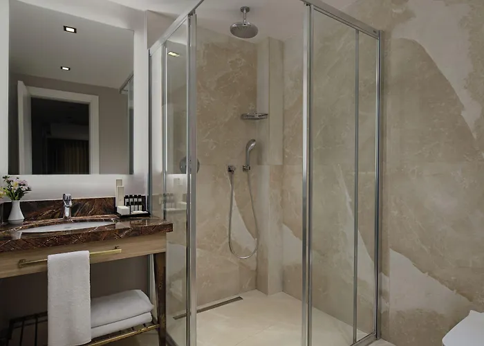 Hotel Gleam Bomonti 4*